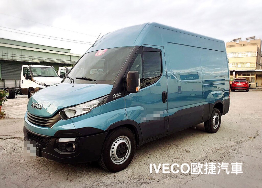 《閃亮藍》IVECO貨車改裝